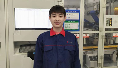 單寶鑫：堅持不斷創新，爭做天能工匠